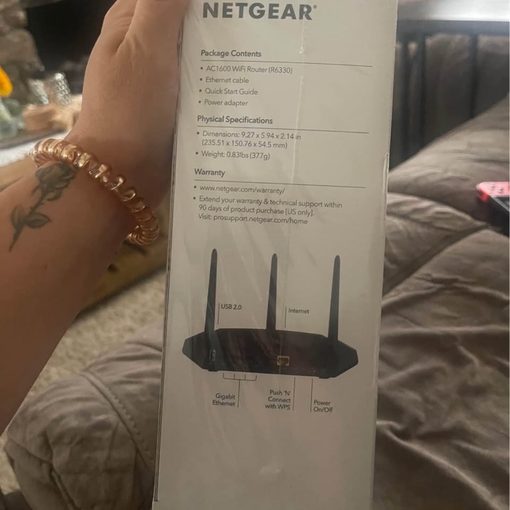 Netgear Dual-Band Black WiFi Router - Picture 2 of 4